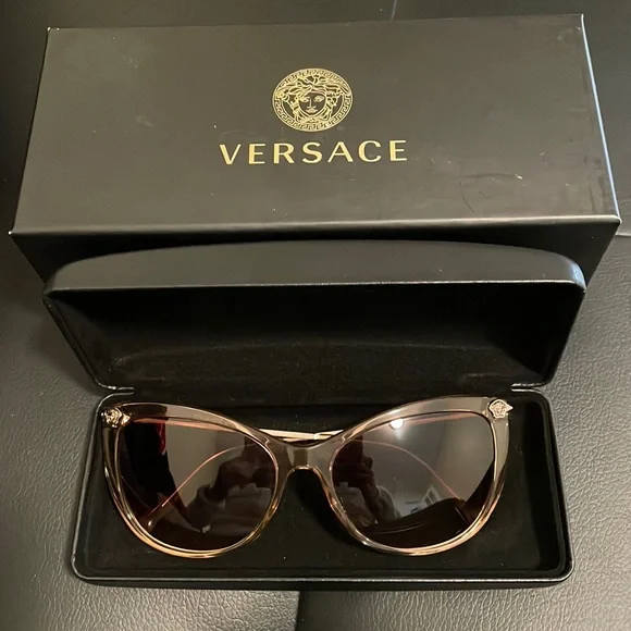Versace | Accessories | Versace Sunglasses Like New | Poshmark display picture 2